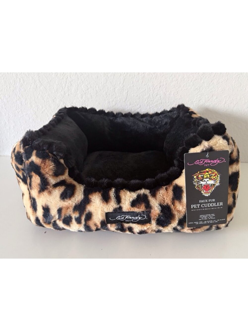 Ed Hardy Leopard Animal Print Faux Fur Pet Cuddler Dog Cat Bed 20” X 16” X 8”